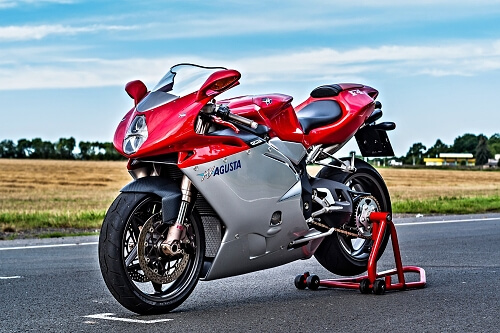 MV Agusta 750 F4